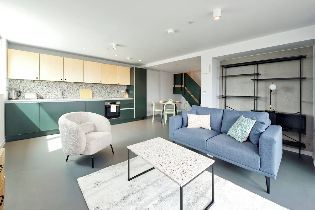 Luxury Apartment, Balcony | Living area