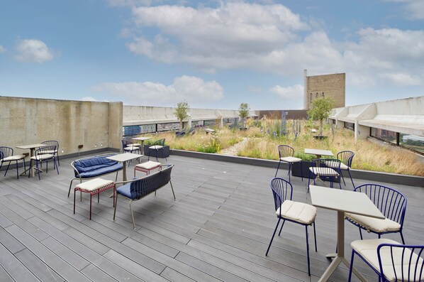 Rooftop terrace - Balfron Tower (London)