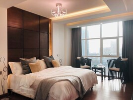 2 bedrooms, premium bedding, memory foam beds, iron/ironing board