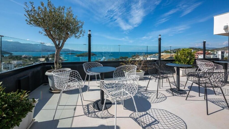 Rumani 3 Islands Hotel