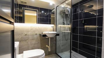 Chambre Supérieure, 1 grand lit | Salle de bain