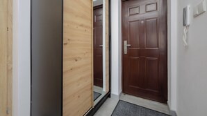 Interior - Bytnara One Bedroom Apartment by Renters (Warsaw)