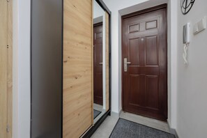 Interior - Bytnara One Bedroom Apartment by Renters (Warsaw)