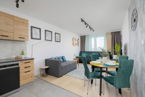 Apartment, 1 Schlafzimmer, Küche | Wohnzimmer