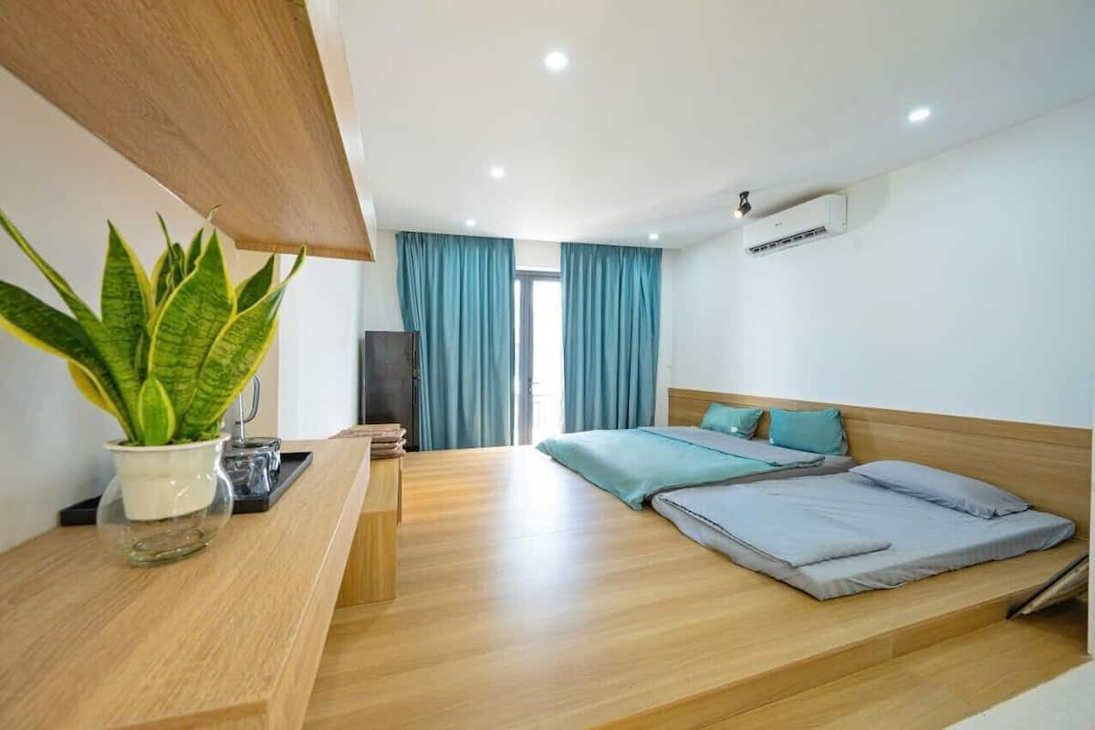 Deluxe Room, City View