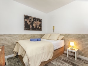 2 habitaciones, escritorio y acceso a internet 