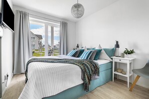 2 soverom, strykejern/-brett, reiseseng for barn og wi-fi (inkludert)