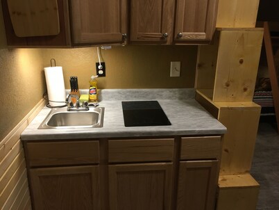 New cabin 1 with rent a car available. In the forest, hills, fresh air! Super.