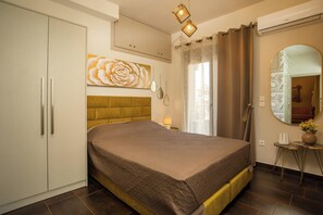 1 bedroom, in-room safe, free WiFi, bed sheets