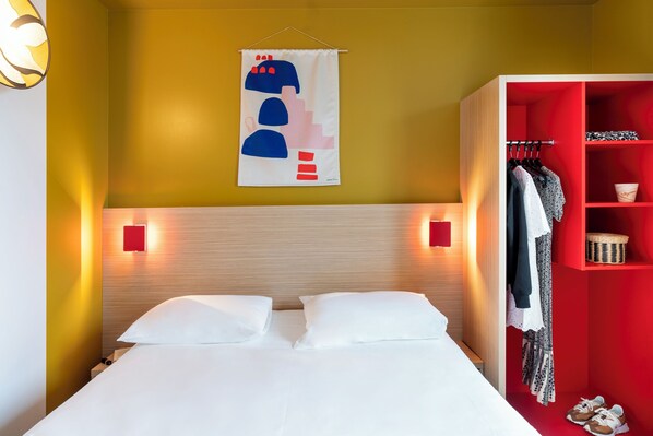 Comfort kamer, 1 queensize bed | Verduisterende gordijnen, geluiddichte muren