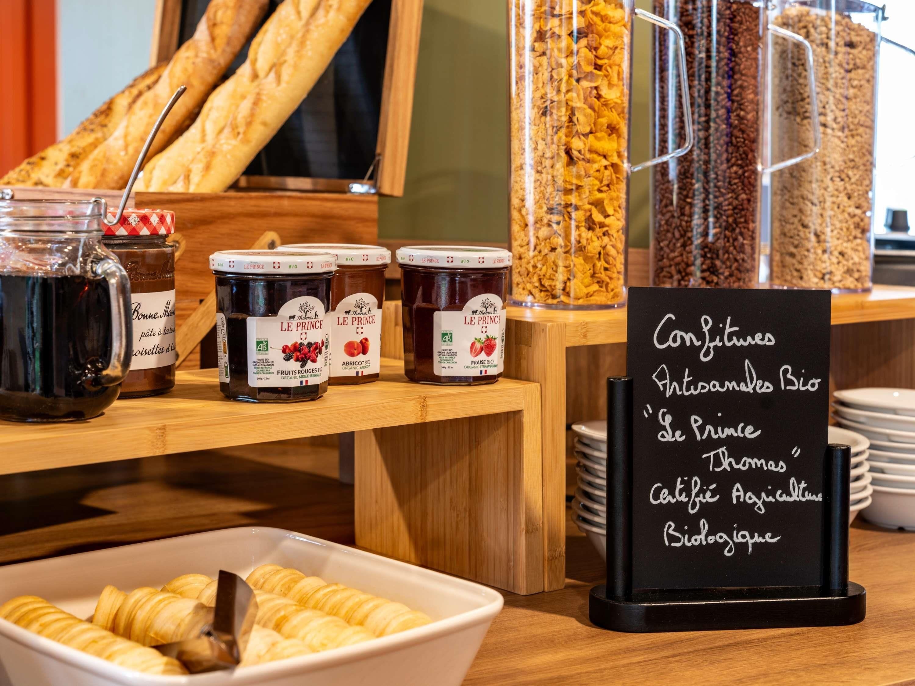 Daily buffet breakfast (EUR 14.00 per person)