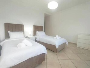 3 Schlafzimmer, Bügeleisen/Bügelbrett, WLAN