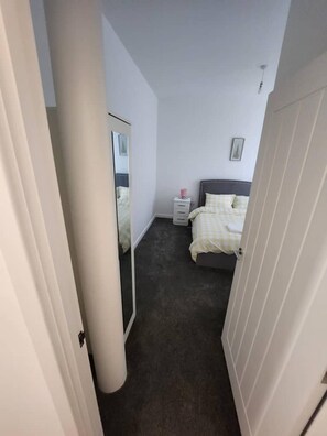 Apartment | 2 bedrooms, desk, soundproofing, free WiFi - Home Away From Home in Burton on Trent (Burton on Trent)