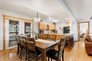 تناول الطعام