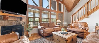 4 Master Suites! By StoneBridge Pool! SDC!