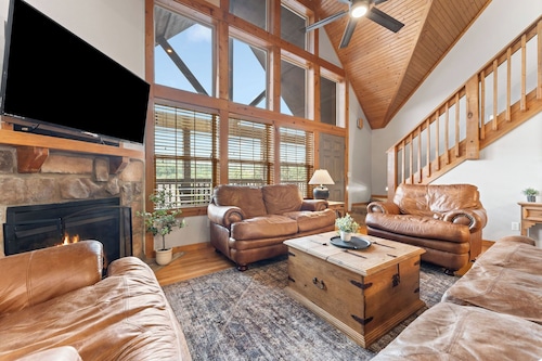 4 Master Suites! By StoneBridge Pool! SDC!