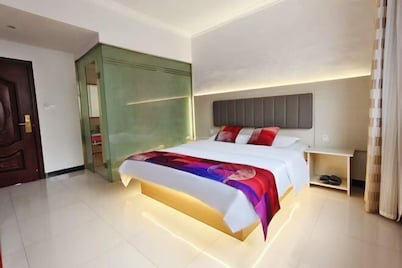 Tiantangzhai Lijun Hotel