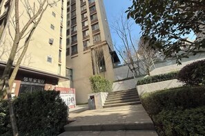 View from property - Tiantangzhai Lijun Hotel (Jinzhai)