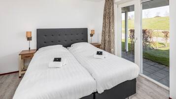 8 bedrooms, free WiFi