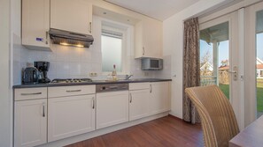 Réfrigérateur, four, plaque de cuisson, lave-vaisselle