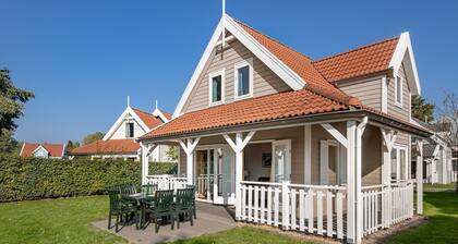 Detached villa for 6 persons