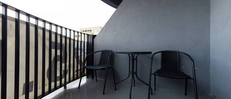 Apartamento Deluxe, balcón, vistas a la ciudad | Terraza o patio