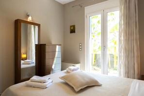 Villa | 3 bedrooms - Tselepis Villa at Lakithra (Kefalonia)