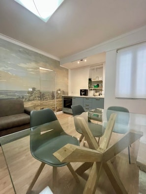 Appartement | Aire de séjour | Téléviseur de 55 po avec télévision par câble