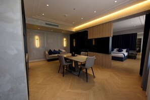 Egyptian cotton sheets, premium bedding, down duvets, memory-foam beds - Ulaanbaatar Hotel (Ulaanbaatar)
