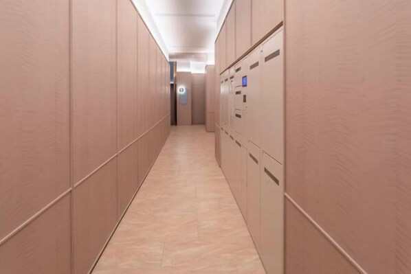 Interior - HanTing Hotel (Zhangjiagang Jingang) (Zhangjiagang)