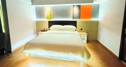 Julongyuan Holiday Hostel