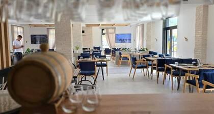 Lumi i Bardhe Hotel & Restaurant