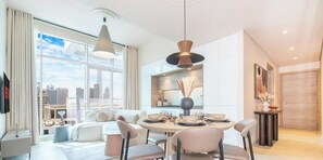 Interior - LUX The Ultimate Marina View Suite (Dubai)