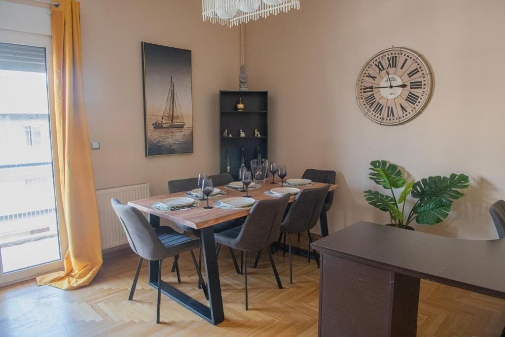 Apartment, Balcony | Living area