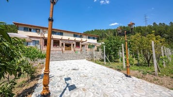 واجهة المنشأة