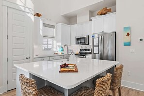 Fridge, microwave, oven, stovetop - 30A Gem | Private Pool | 3 Bedroom + Bunks (Santa Rosa Beach)