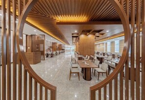 Restaurant - Zhaojun Mountain Villa (Xingshan High-speed Railway Station) (Xingshan)