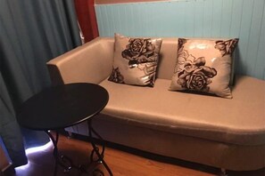 Room - OYO Nanchang Happy Waterbed Literature Hotel (Nanchang)