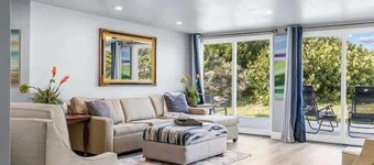 4BR/4.5BA Oceanfront Paradise Downstairs Duplex