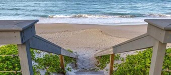 4BR/4.5BA Oceanfront Paradise Downstairs Duplex