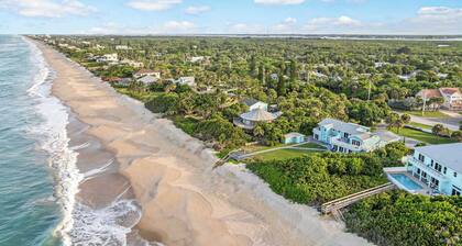 7BR oceanfront home w/ backyard & balcony