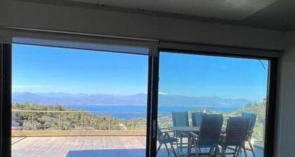 260sqm villa in Loutraki with a sea view