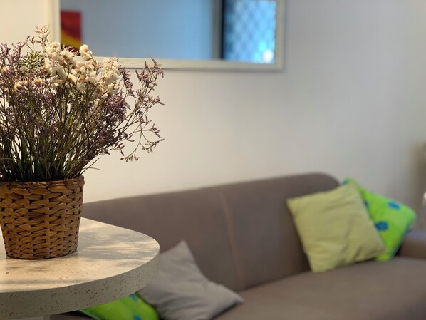 TV - 10 Minutes Walk From San Pietro Excellent for 4 People, Families and Friends (Roma)