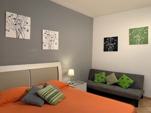 1 camera, ferro/asse da stiro, culla da viaggio, Wi-Fi gratuito