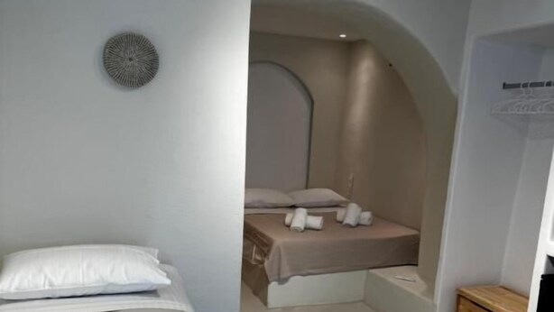 Suite, Balcony