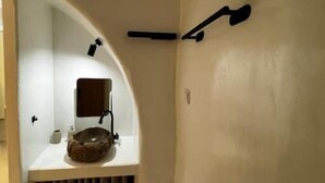 Suite, Balcony | Bilik Mandi