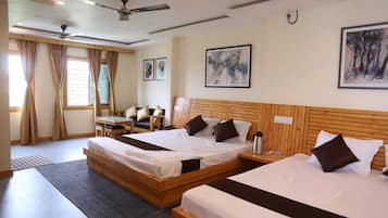 Deluxe Double Room | Free WiFi