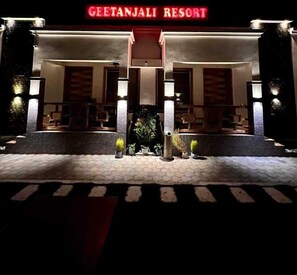 Front of property - Geetanjali Resort (Kanthi)