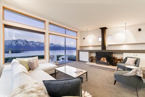 Panoramic House, Lake View | Living area | Flat-screen TV - WHAKATA ON WHITBOURN (Queenstown)
