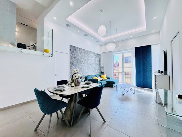 Interior - YourHome - AC Luxury House (Meta)